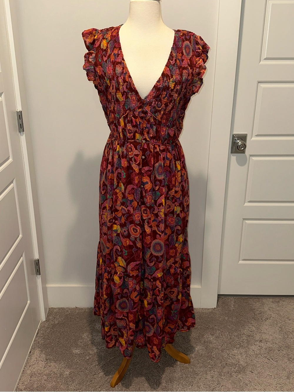 Anthropologie The Peregrine Smocked Floral V-Neck Ruffle Dress Wine Floral - Picture 2 of 13